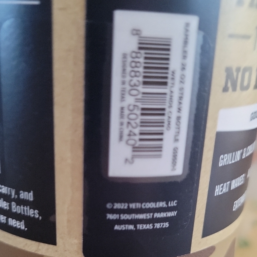 NWT YETI Rambler 26 oz Bottle - Camo Trio (Tan, Blue & Wetlands) - Picture 10 of 13